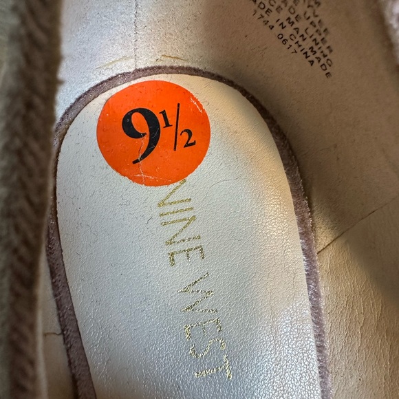 Nine West Pink Suede Chunky Heels - Picture 6 of 6